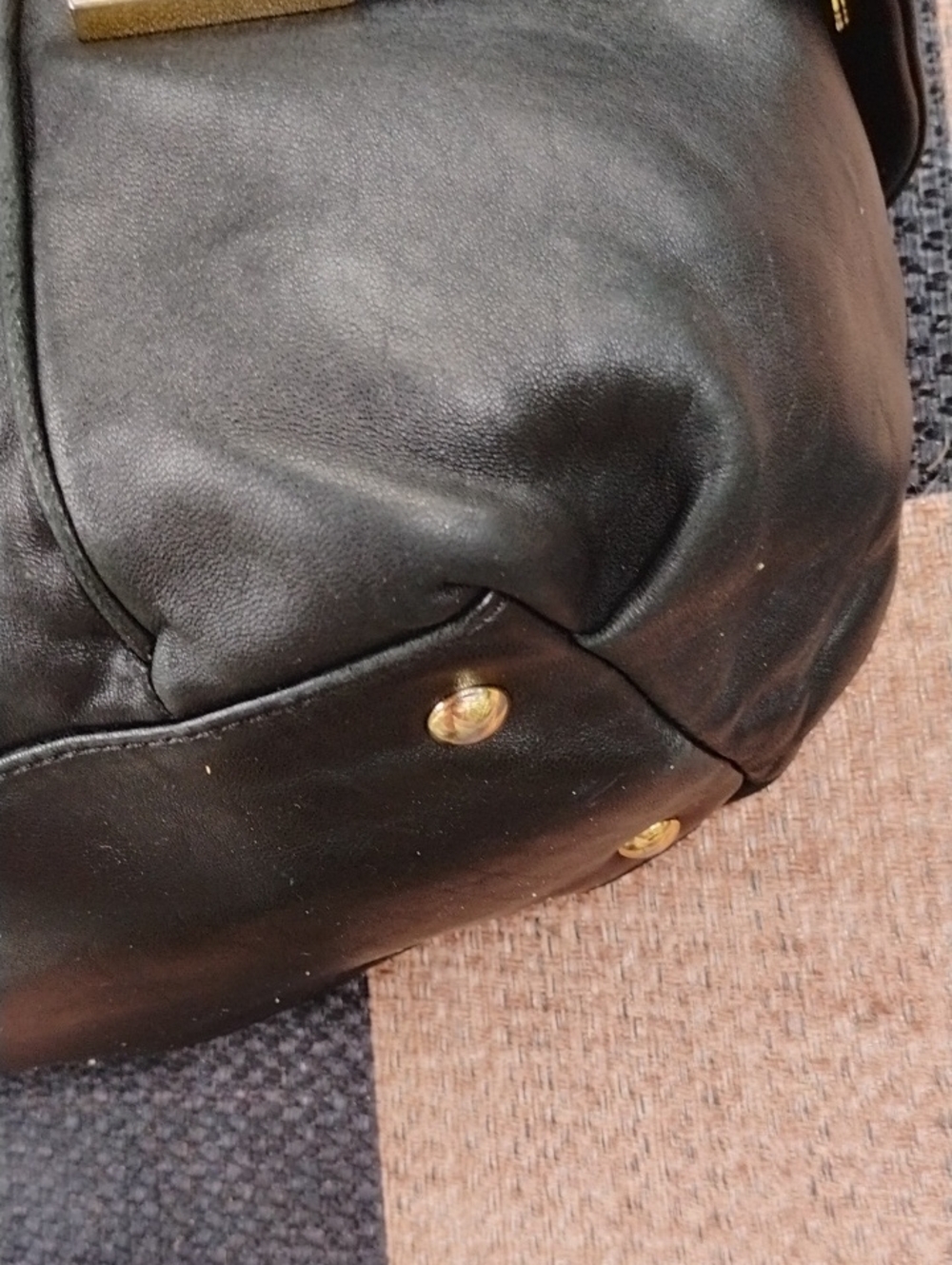 Michael Kors Black 3 Compartment lambskin Leather Tote Bag with Gold Accents - Picture 5 of 11